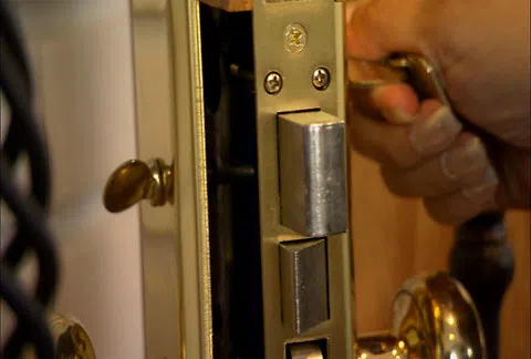 San Antonio Locksmith Service San Antonio, TX 210-780-6527 - apartment-lock-change